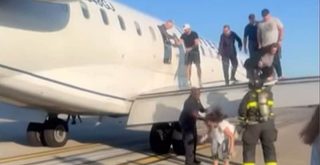 gojet awaryjne lądowanie st.louis